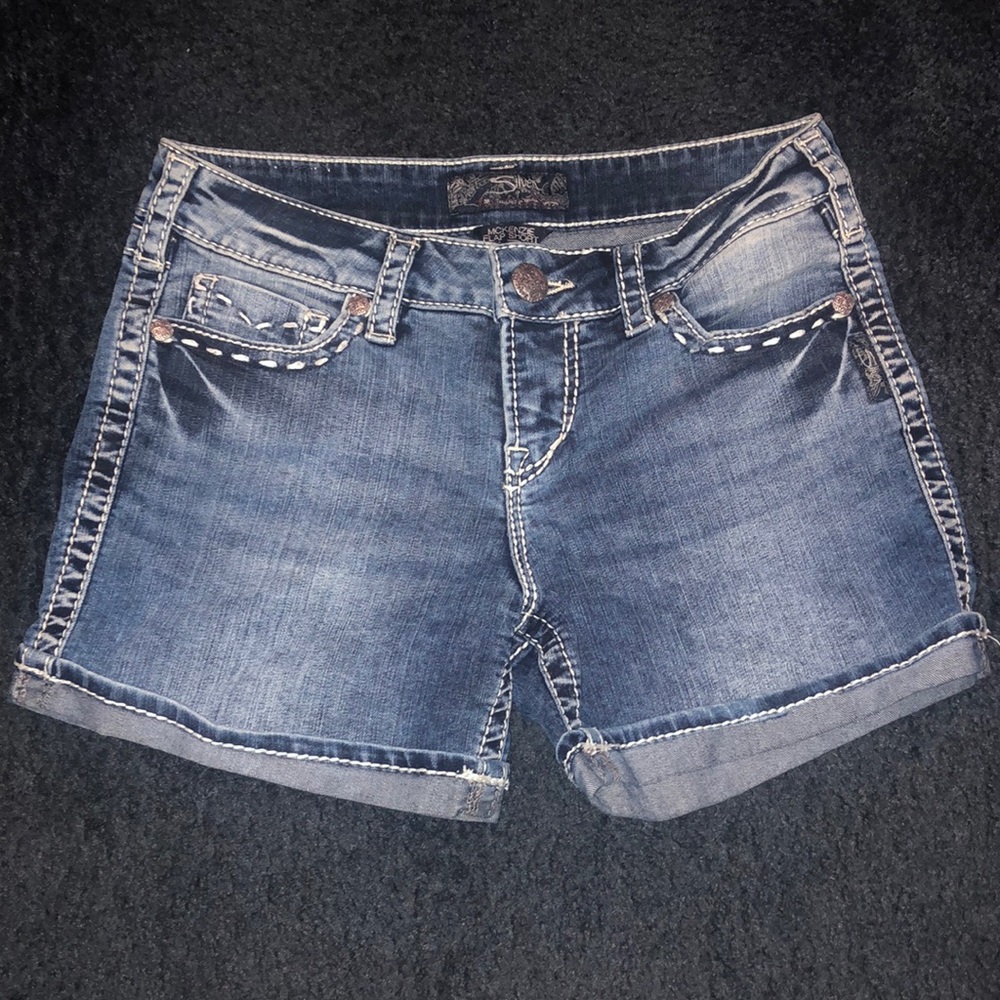 Women’s size W28 silver shorts